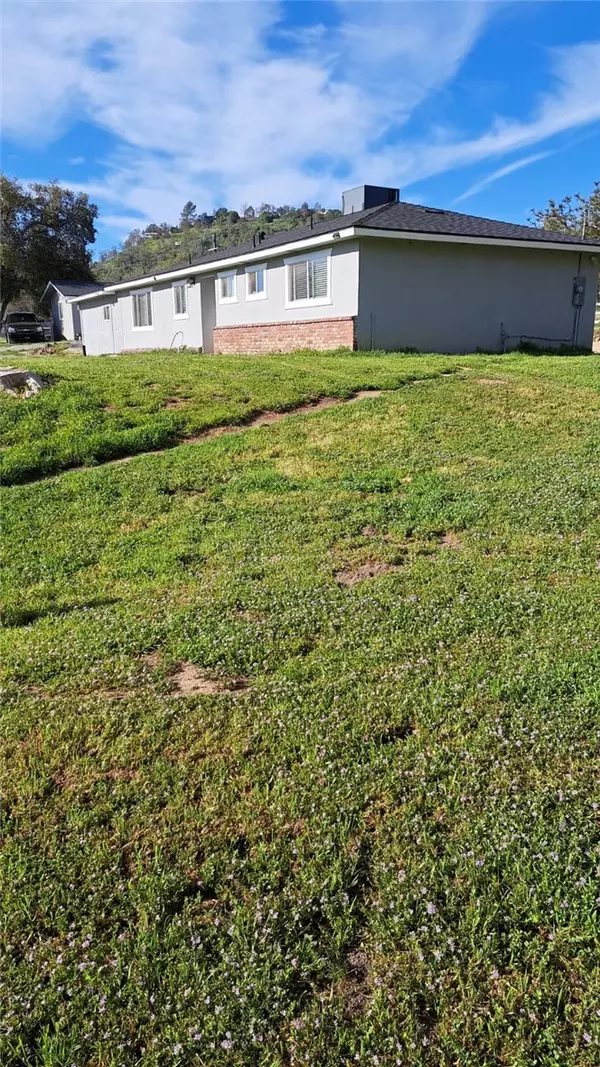33412 Calkins Road, Auberry, CA 93602