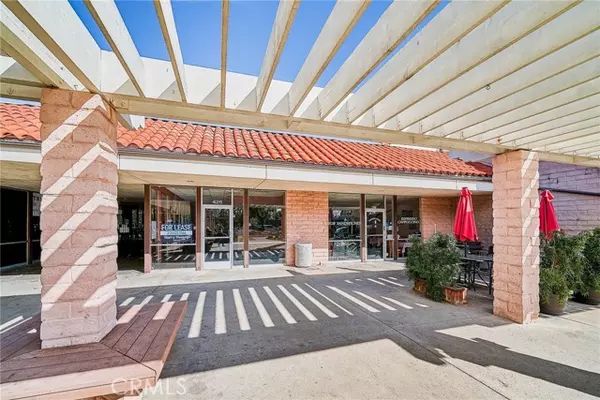 Thousand Oaks, CA 91360,409 E Avenida De Los Arboles