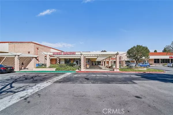 Thousand Oaks, CA 91360,409 E Avenida De Los Arboles