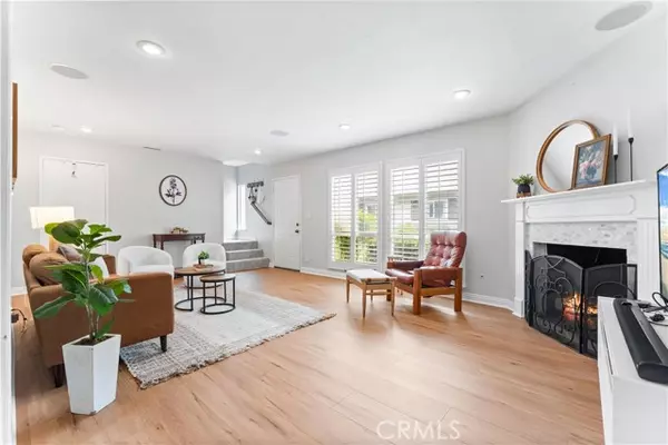 Tustin, CA 92780,1121 E 1st Street