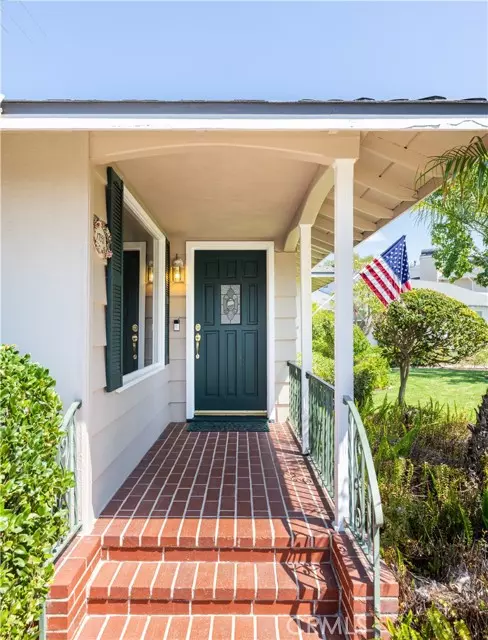 Santa Ana, CA 92705,17991 Lassen Drive