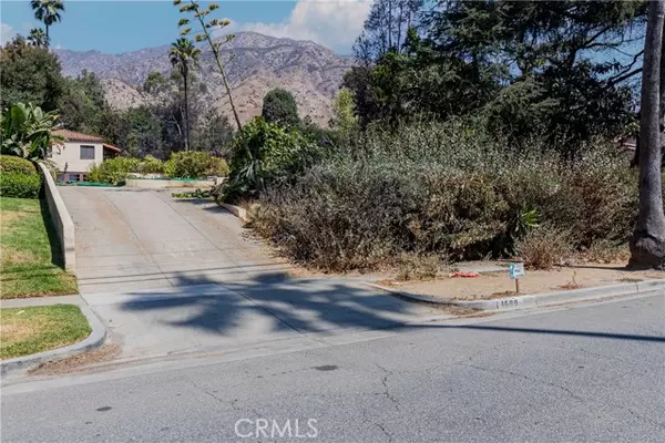 Altadena, CA 91001,1689 E Altadena Drive