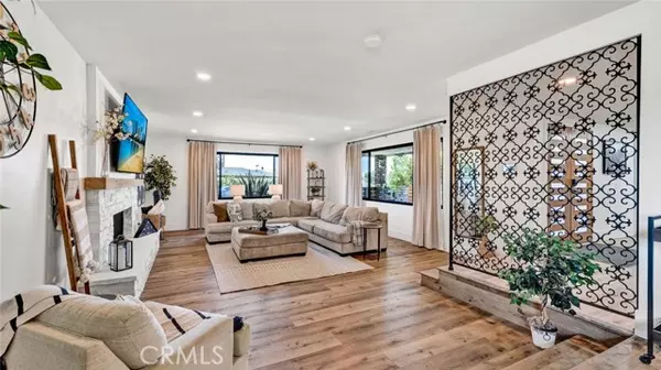 Tustin, CA 92705,18201 Leafwood Lane