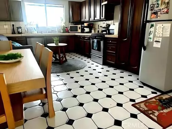 Artesia, CA 90701,18035 Horst Avenue