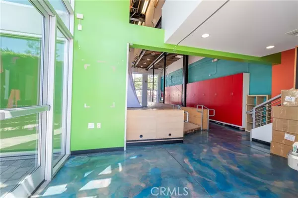 Redondo Beach, CA 90277,512 N Pacific Coast Highway