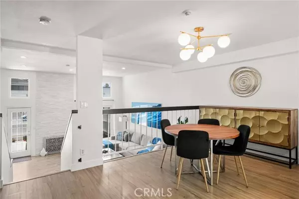 Redondo Beach, CA 90278,2310 Vanderbilt Lane #4