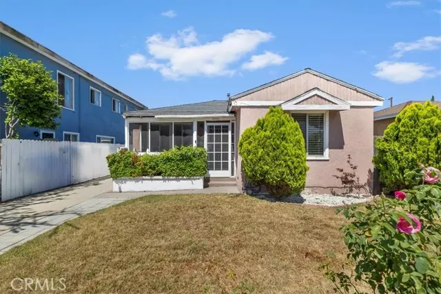 Long Beach, CA 90805,5943 Gardenia Avenue