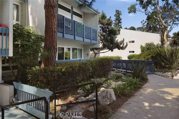 Redondo Beach, CA 90277,824 Camino Real #106