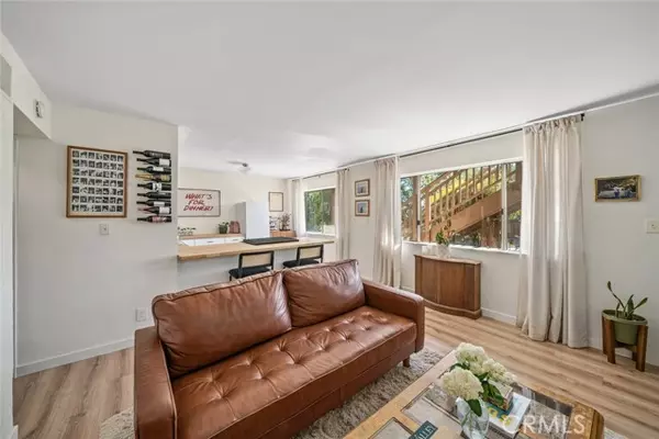 Atascadero, CA 93422,5580 Traffic Way #9