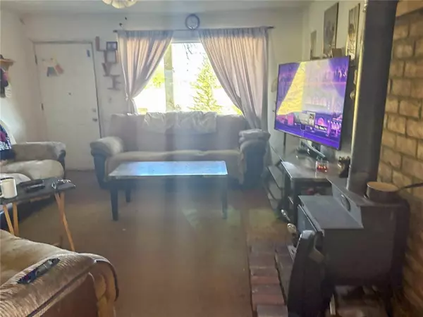 Hornbrook, CA 96044,324 Henley Hornbrook rd