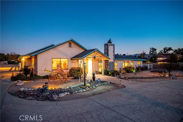 33230 Barber Road, Agua Dulce, CA 91390