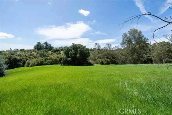 Calabasas, CA 91302,24415 Mulholland Highway