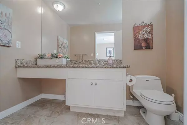 Woodland Hills (los Angeles), CA 91367,22607 Hatteras Street