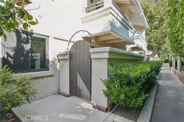 27236 Luther Drive #713, Canyon Country (santa Clarita), CA 91351