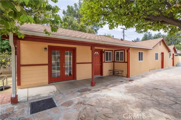 7343 Owensmouth Avenue, Canoga Park (los Angeles), CA 91303