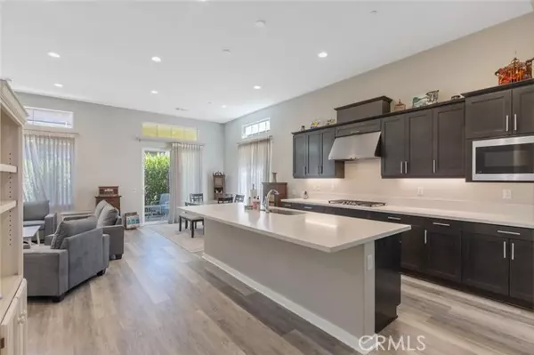 Canyon Country (santa Clarita), CA 91387,25124 Limetree Lane