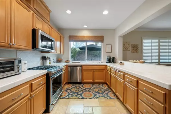 Valencia (santa Clarita), CA 91355,28022 Serra Lane