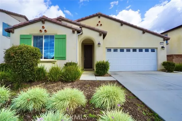 3042 Eveningcloud Street, Hemet, CA 92543