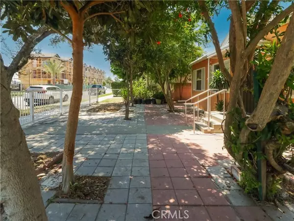 Long Beach, CA 90805,5863 Linden Avenue