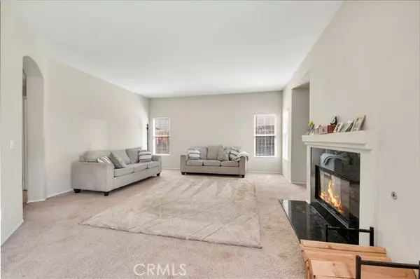 Lake Elsinore, CA 92532,7 Villa Scencero