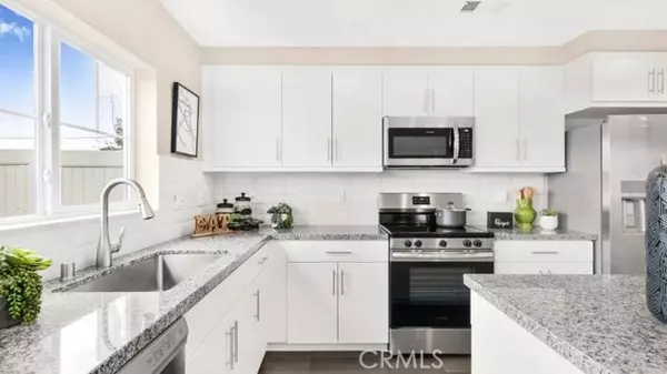 Riverside, CA 92507,19183 Beech Grove Street