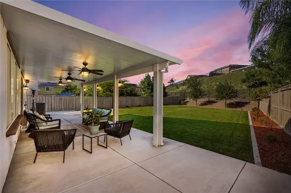 Lake Elsinore, CA 92532,34162 Camelina