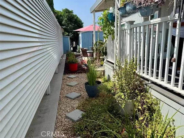 Ontario, CA 91761,1456 E Philadelphia #154