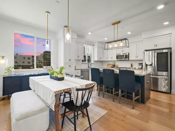 Hayward, CA 94544,29361 Hub Court