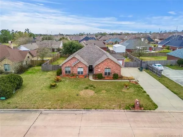 Lake Charles, LA 70605,313 Hampton CT