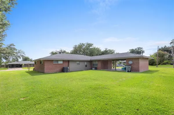 Lake Charles, LA 70605,524 Contour st