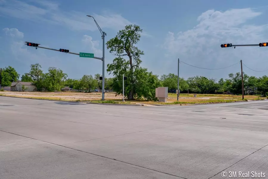 6 Bell St, San Angelo, TX 76903