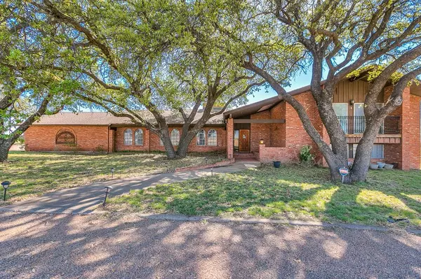 6001 Hwy 83, Winters, TX 76567