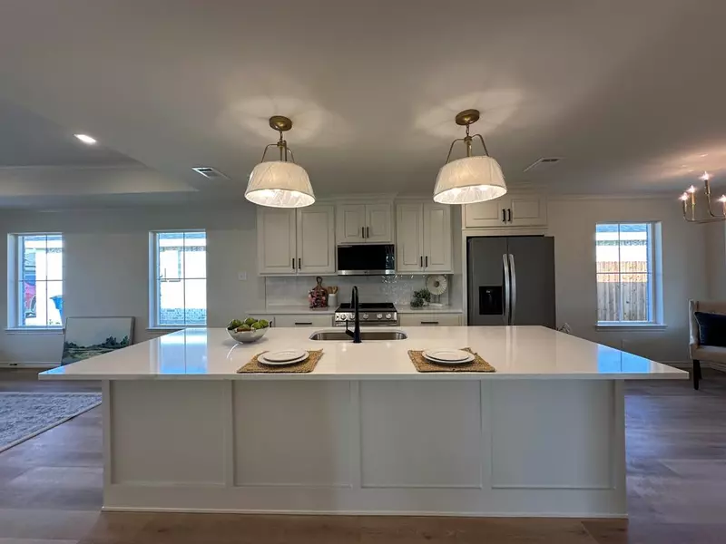 3114 Cedarhill Dr, San Angelo, TX 76904