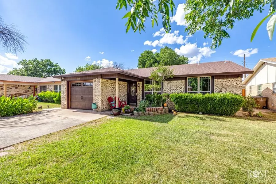 1102 43rd St, San Angelo, TX 76903