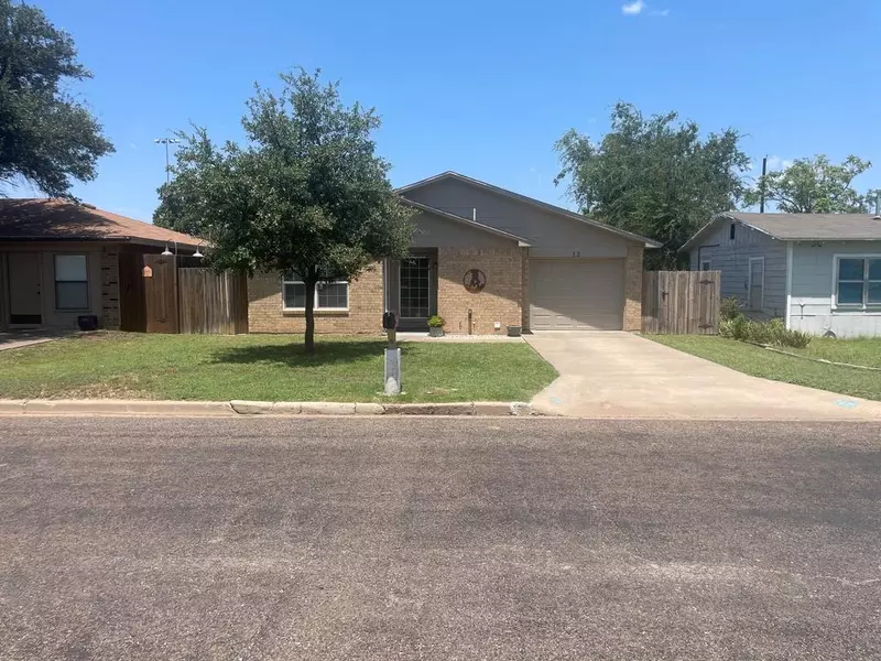 22 42nd St, San Angelo, TX 76903