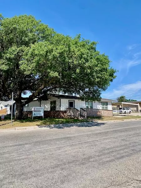 3002 Beauregard Ave, San Angelo, TX 76901