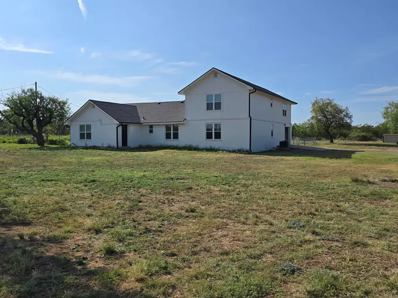 7777 Rollin Acres Rd, San Angelo, TX 76901