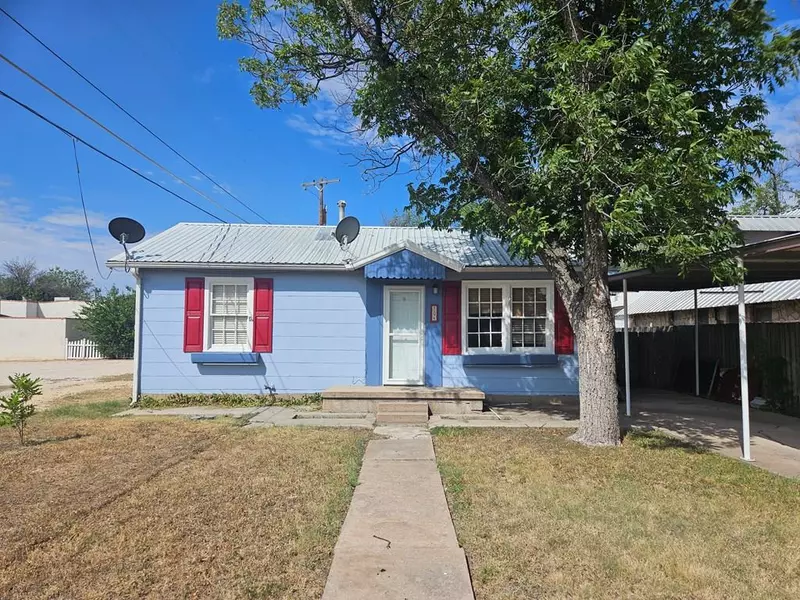 804 Water Ave, Sonora, TX 76950