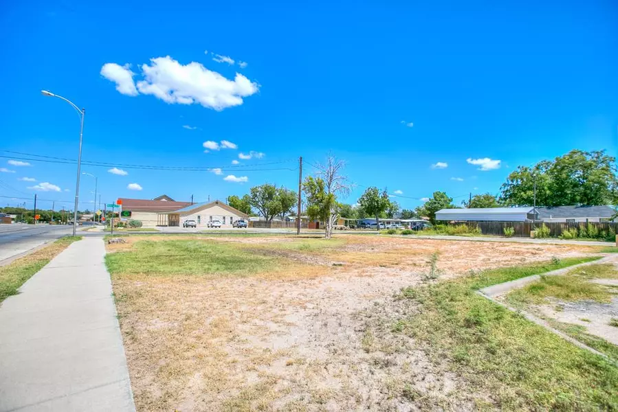 329 Ave D, San Angelo, TX 76903