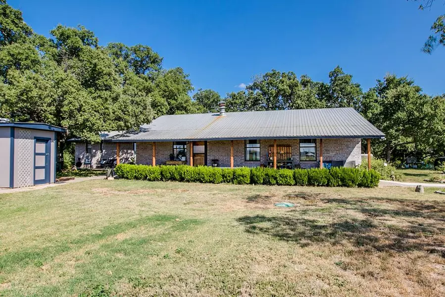9250 Valley Dr, San Angelo, TX 76905