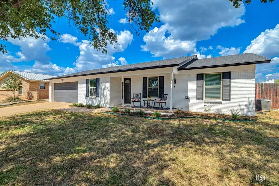 3530 Old Post Rd, San Angelo, TX 76904
