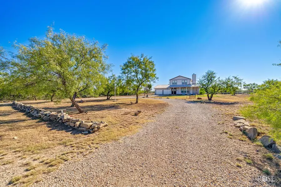 22585 Harbor View Lane, Millersview, TX 76862