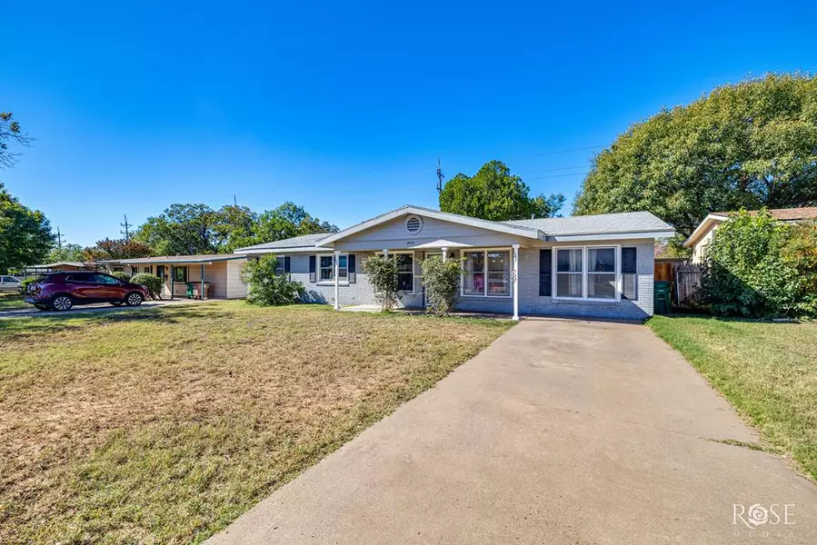 2001 St Mary St, San Angelo, TX 76904