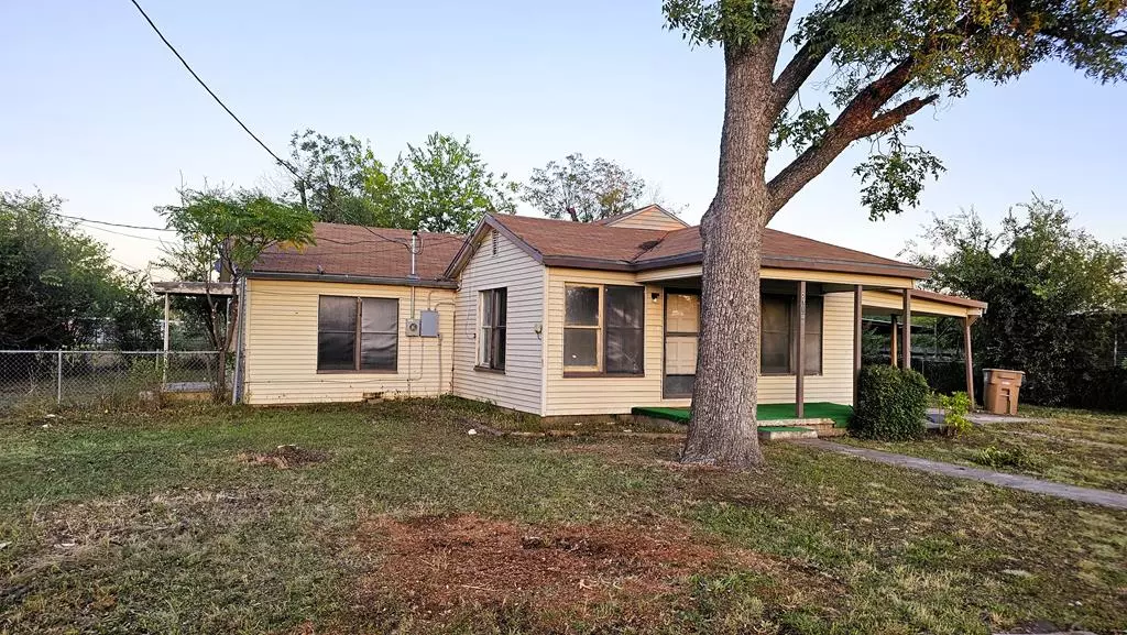 2710 Bowie St, San Angelo, TX 76903