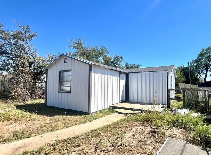 311 14th St, San Angelo, TX 76903
