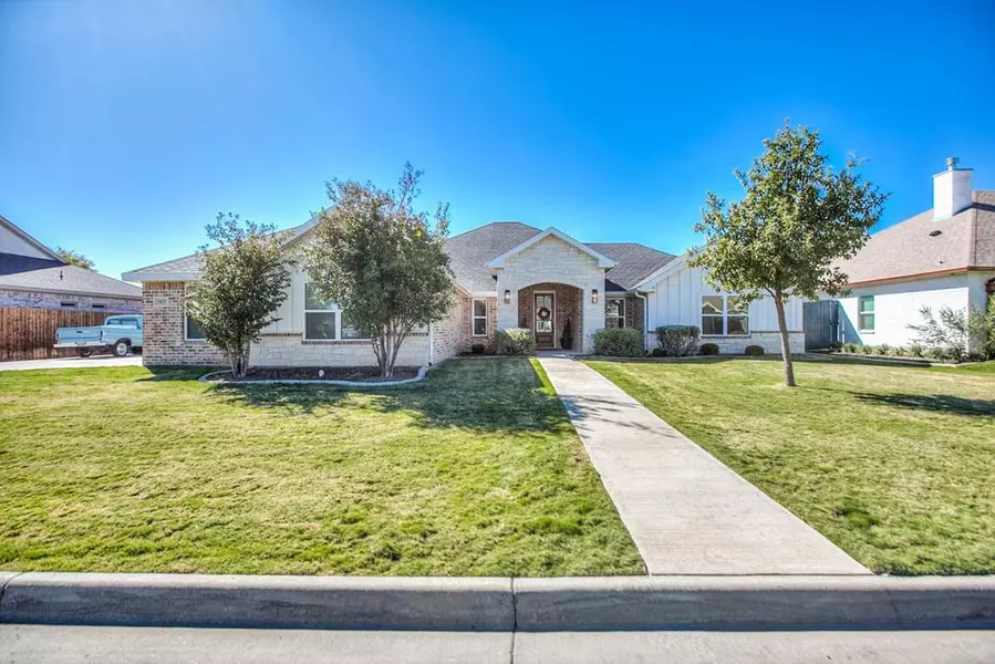 1833 Castle Pines, San Angelo, TX 76904