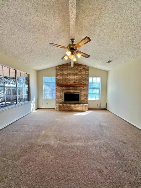 5818 Davenport Dr, San Angelo, TX 76901