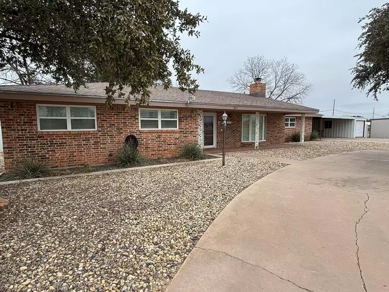 312 Main St, Bronte, TX 76933