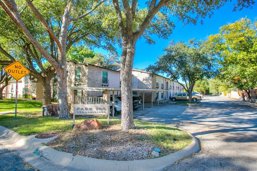 745 Park St, San Angelo, TX 76901