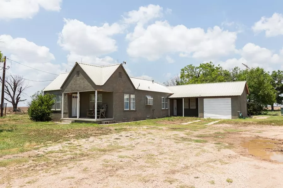 9374 FM 388, Veribest, TX 76905